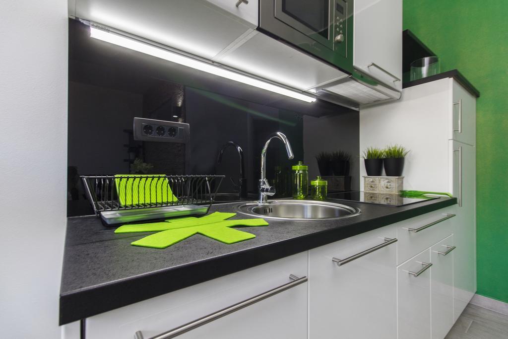 שיבניק Apartments Slavica מראה חיצוני תמונה