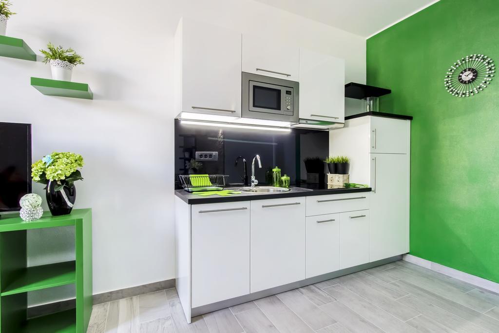 שיבניק Apartments Slavica מראה חיצוני תמונה