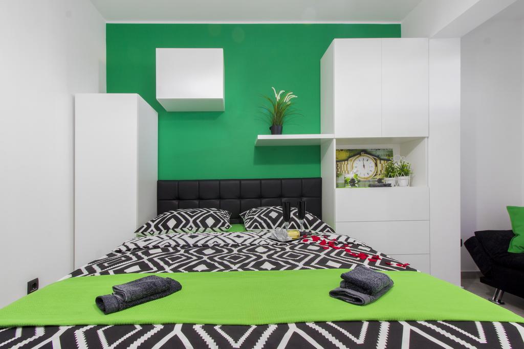 שיבניק Apartments Slavica מראה חיצוני תמונה