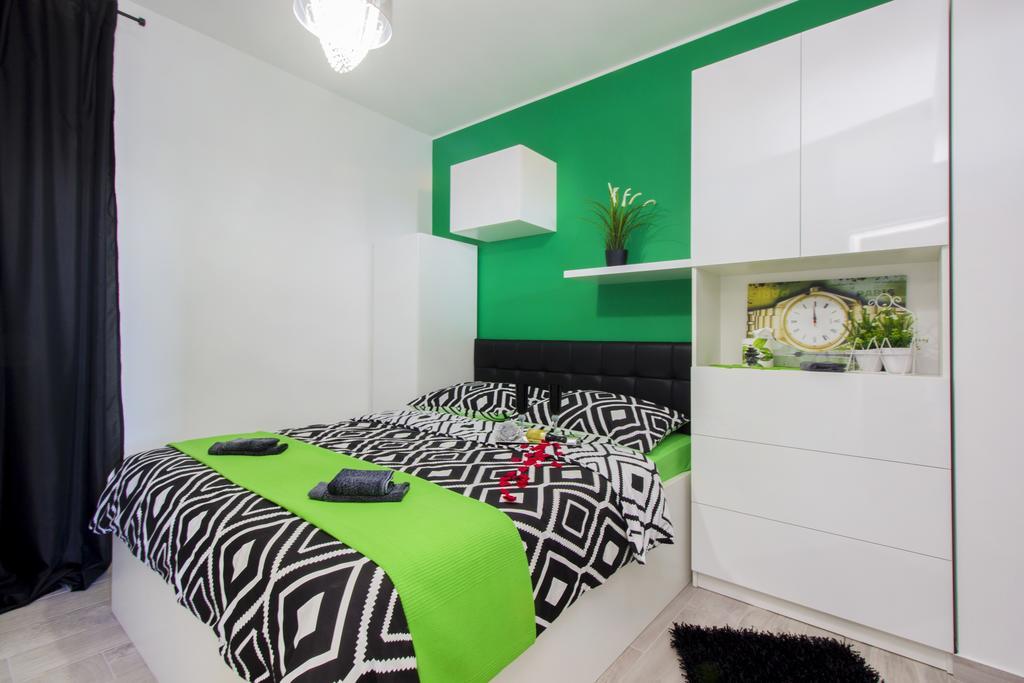 שיבניק Apartments Slavica מראה חיצוני תמונה