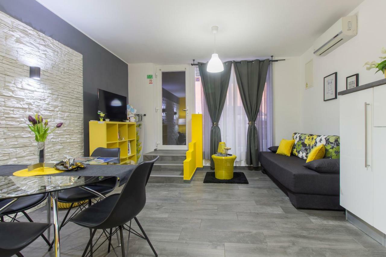 שיבניק Apartments Slavica מראה חיצוני תמונה