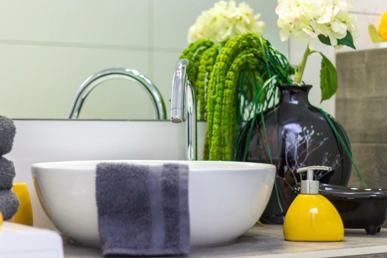 שיבניק Apartments Slavica מראה חיצוני תמונה